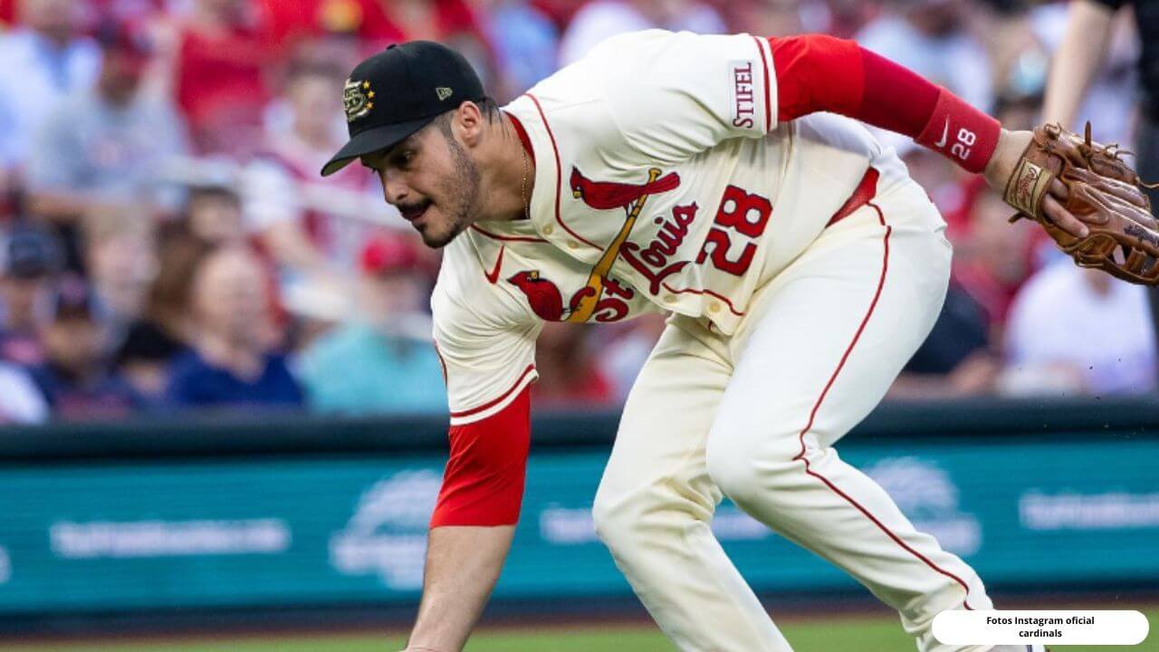 Nolan Arenado con preocupación tras duelo vs Reds