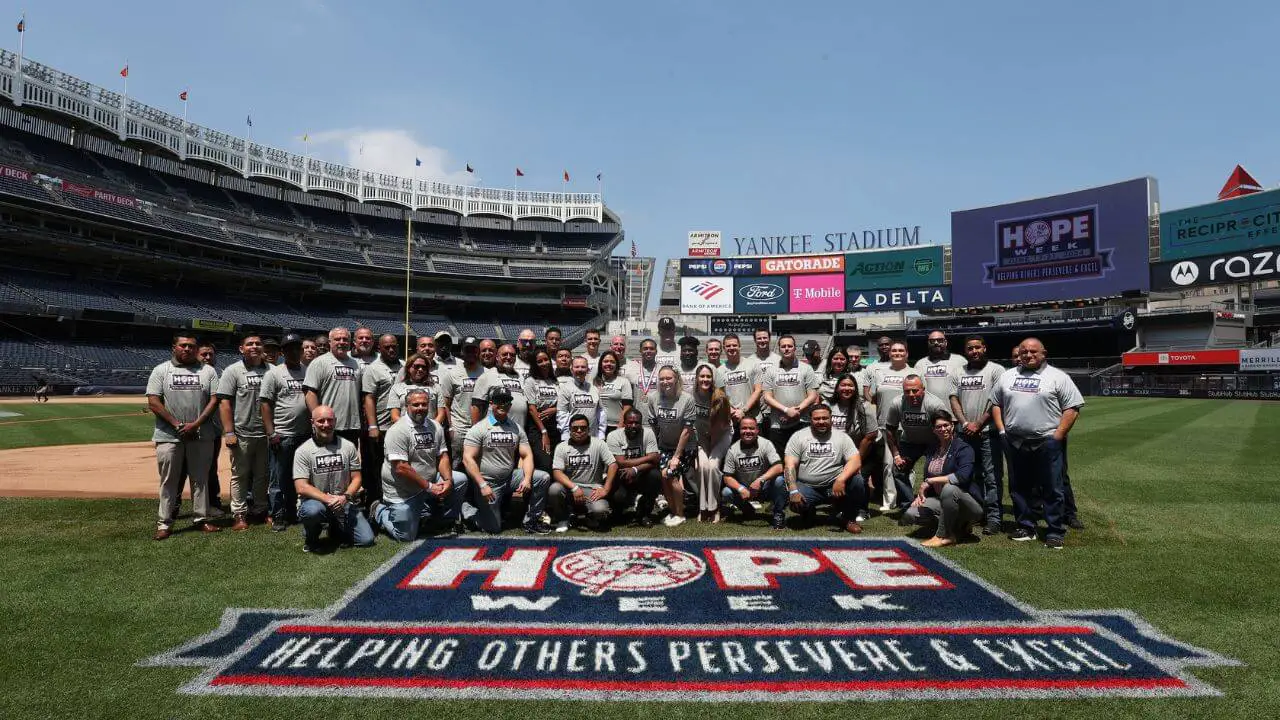 ChatGPT Yankees Inician la 15ª Edición de HOPE Week Honrando a Rehan Staton y su Organización