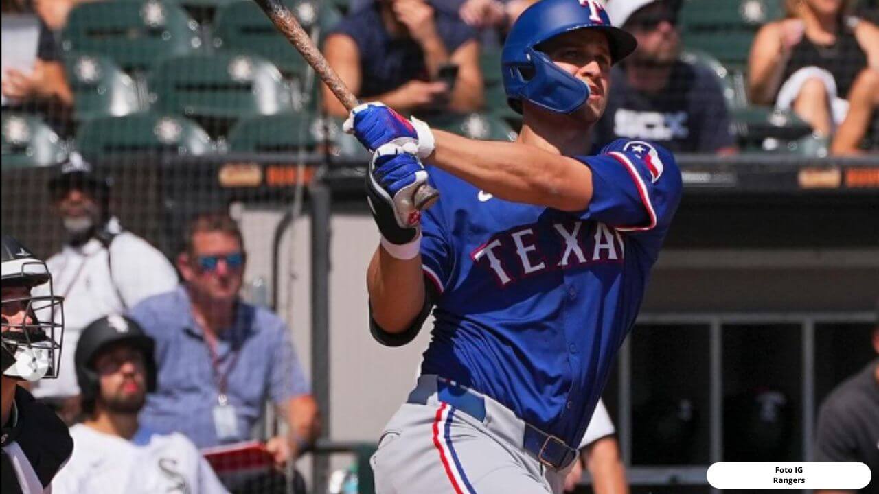 COREY SEAGER podría NO TERMINAR el rol 2024 con Rangers