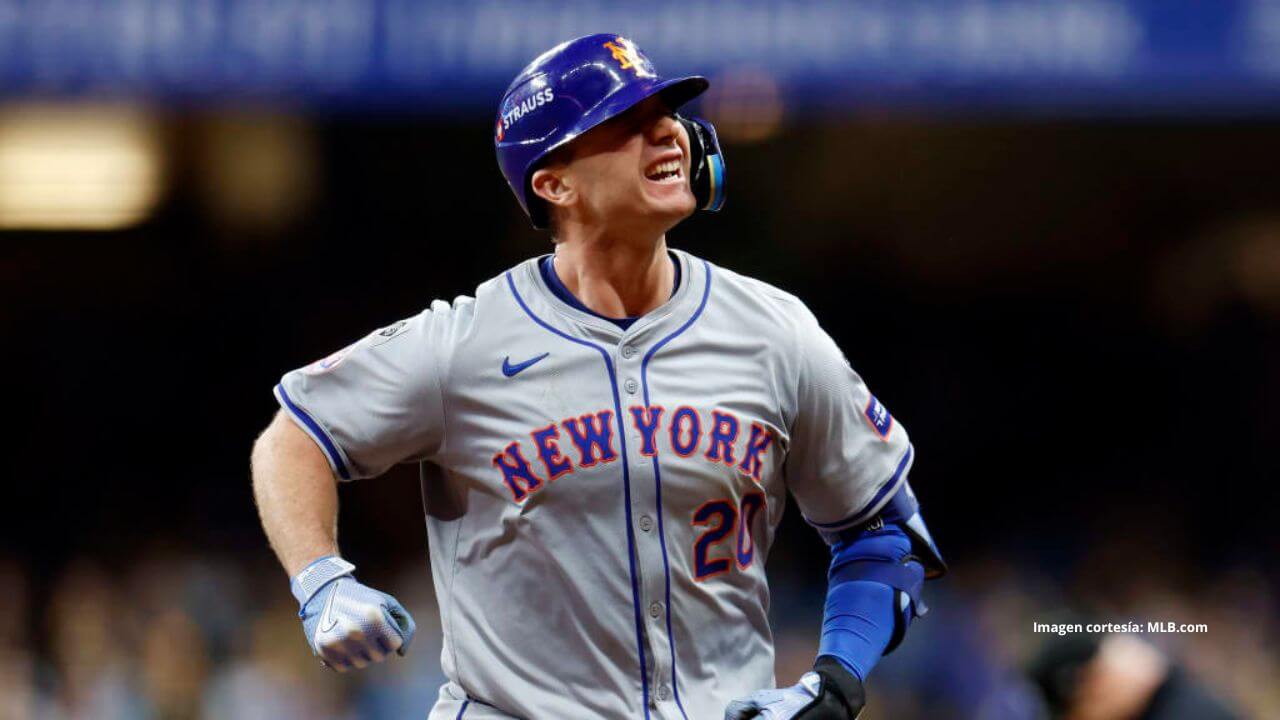 Pete Alonso entró en libro de Récords de MLB tras HR